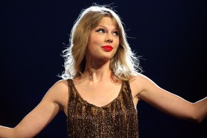 Taylor_Swift_3,_2012 2