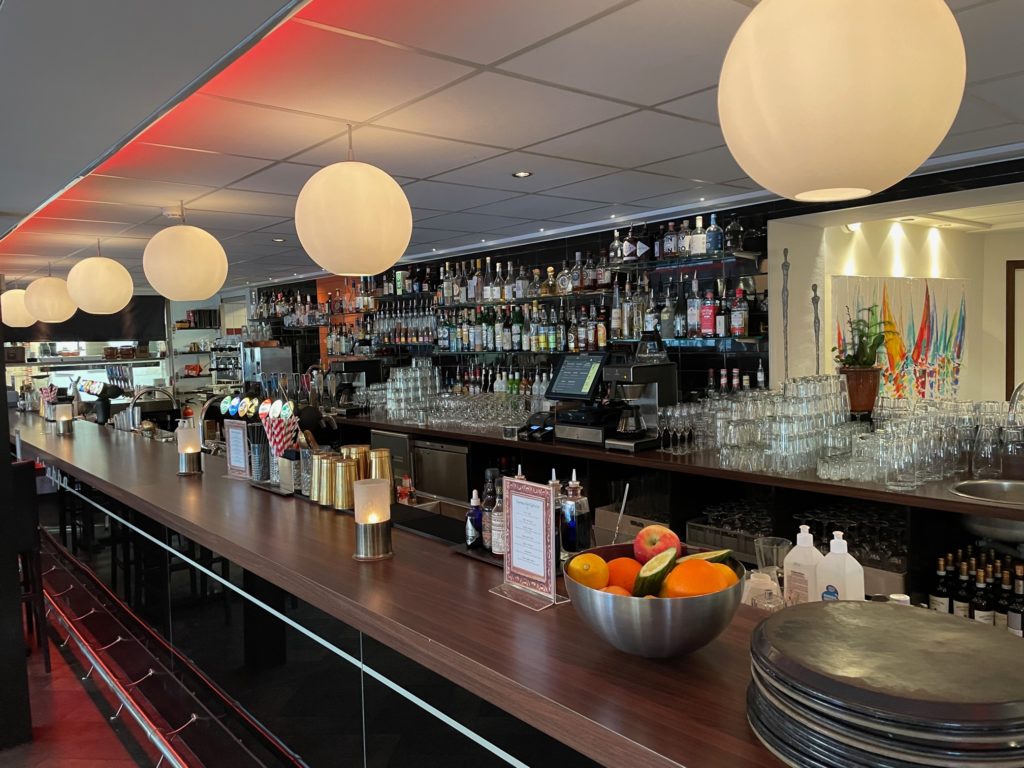 Lördag på Underbara Bar