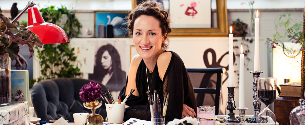 Lovisa Burfitt designar julklappspapper