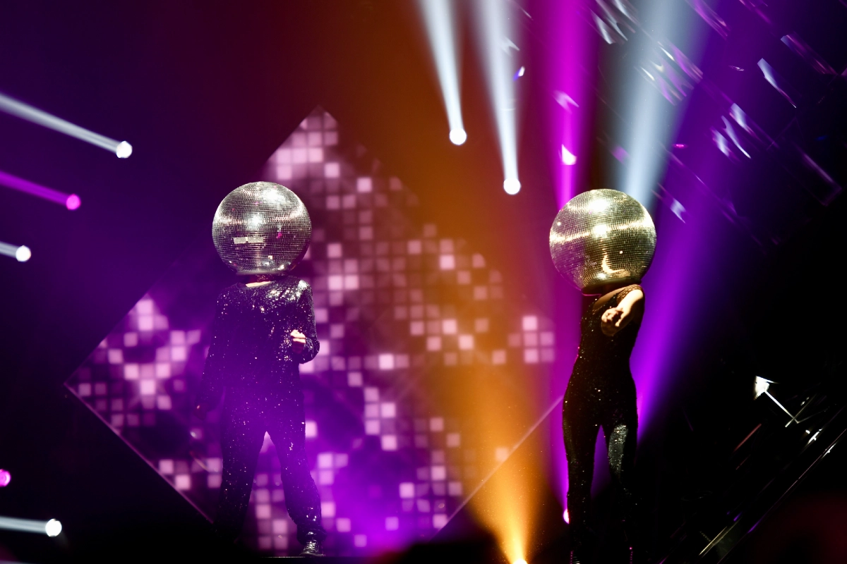 Mello-premiären i Linköping: Nostalgikick, scenmiss och tittarstorm